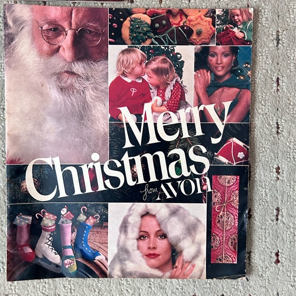Vintage Avon Christmas Catalogs Lot 1 - Picture 7 of 9